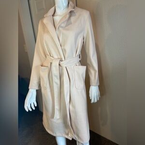 JS~Solid Cream~Notched Lapel~Duel Pocket~Belted~Lightweight~Trench Coat~Size S